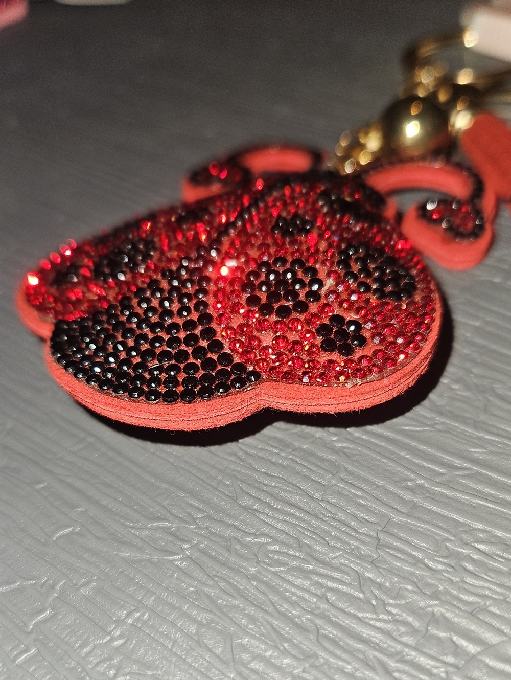 Winged Animal Keychains - Picture 4 of 10